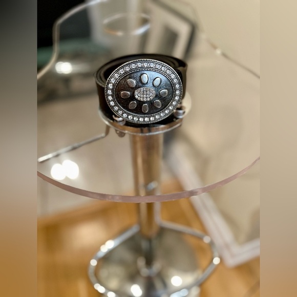 Landes leather belt, dark brn,oval buckle  w/rhinestone design,pewter finish🩶 - Picture 5 of 7